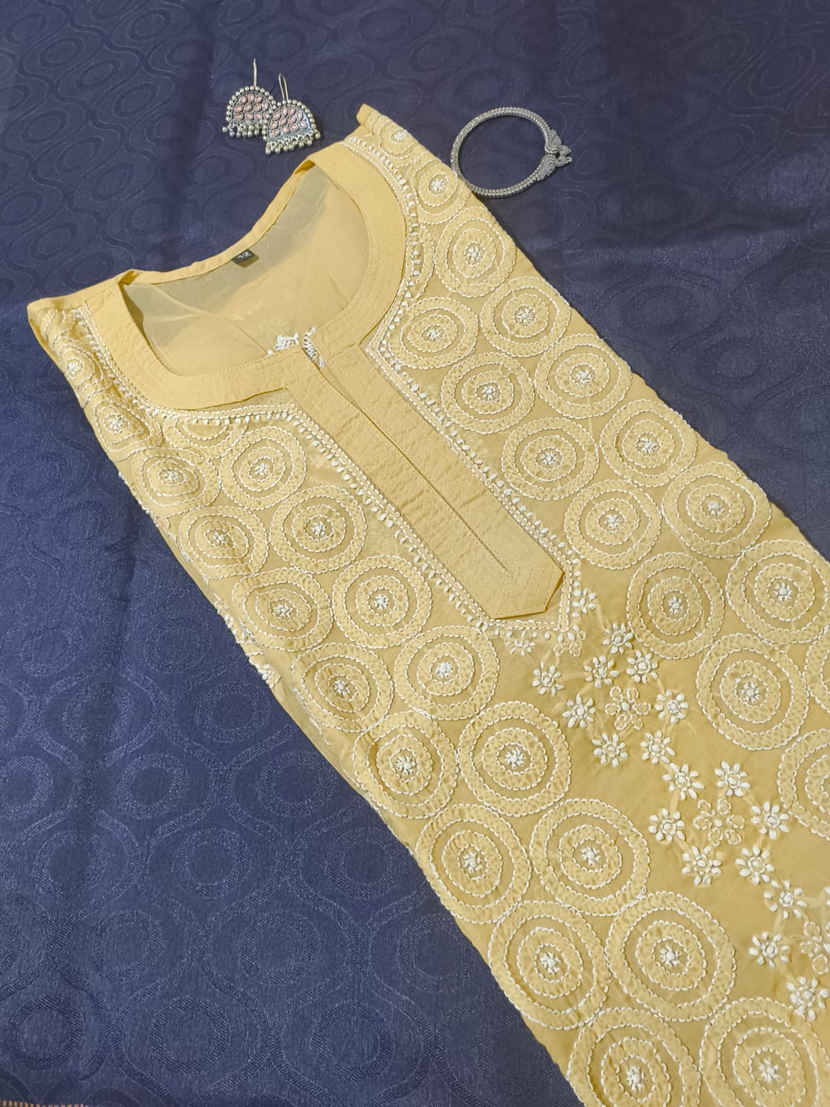 Lucknow Chickankari Kurta